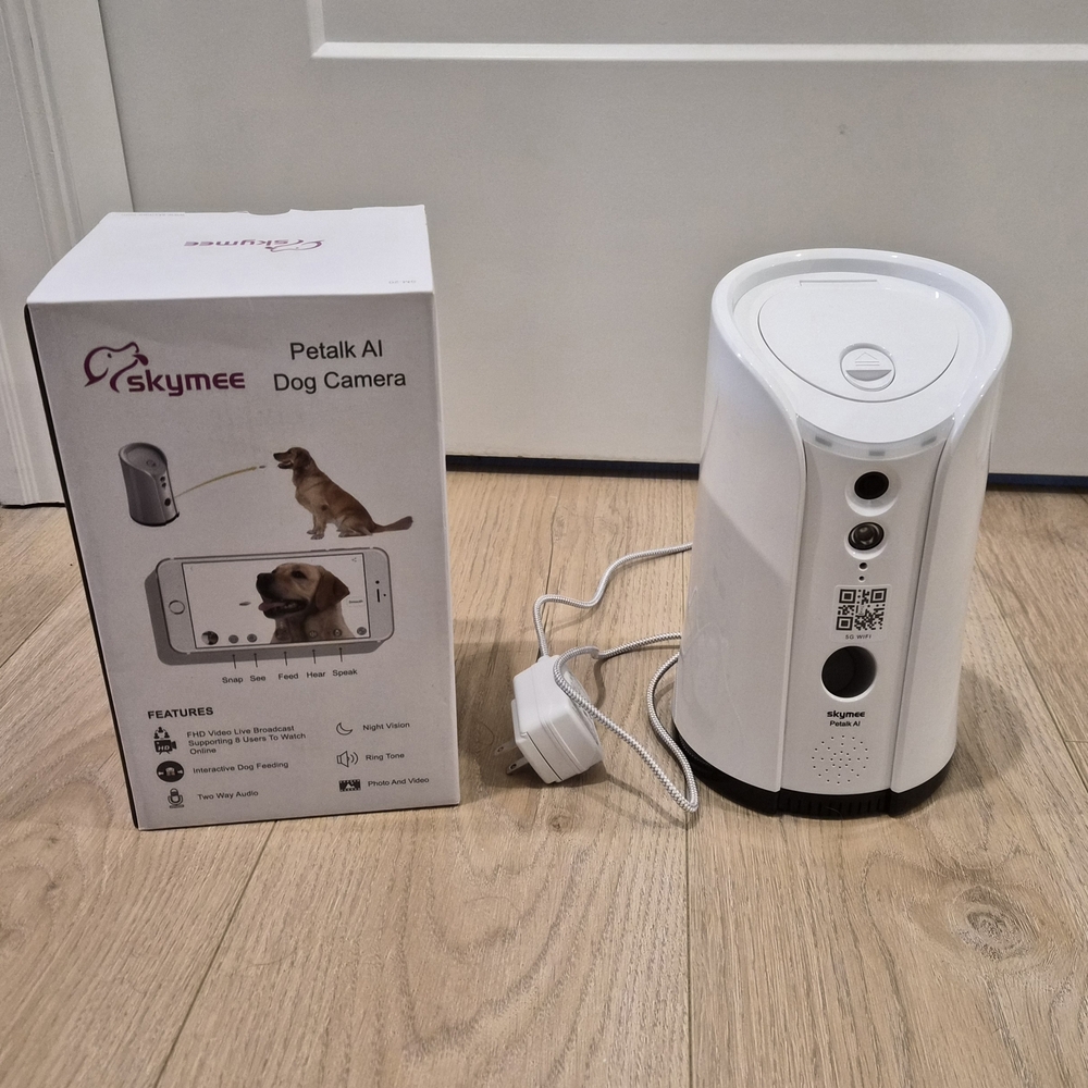 Skyme Petalk AI Dog Camera Feeder - White